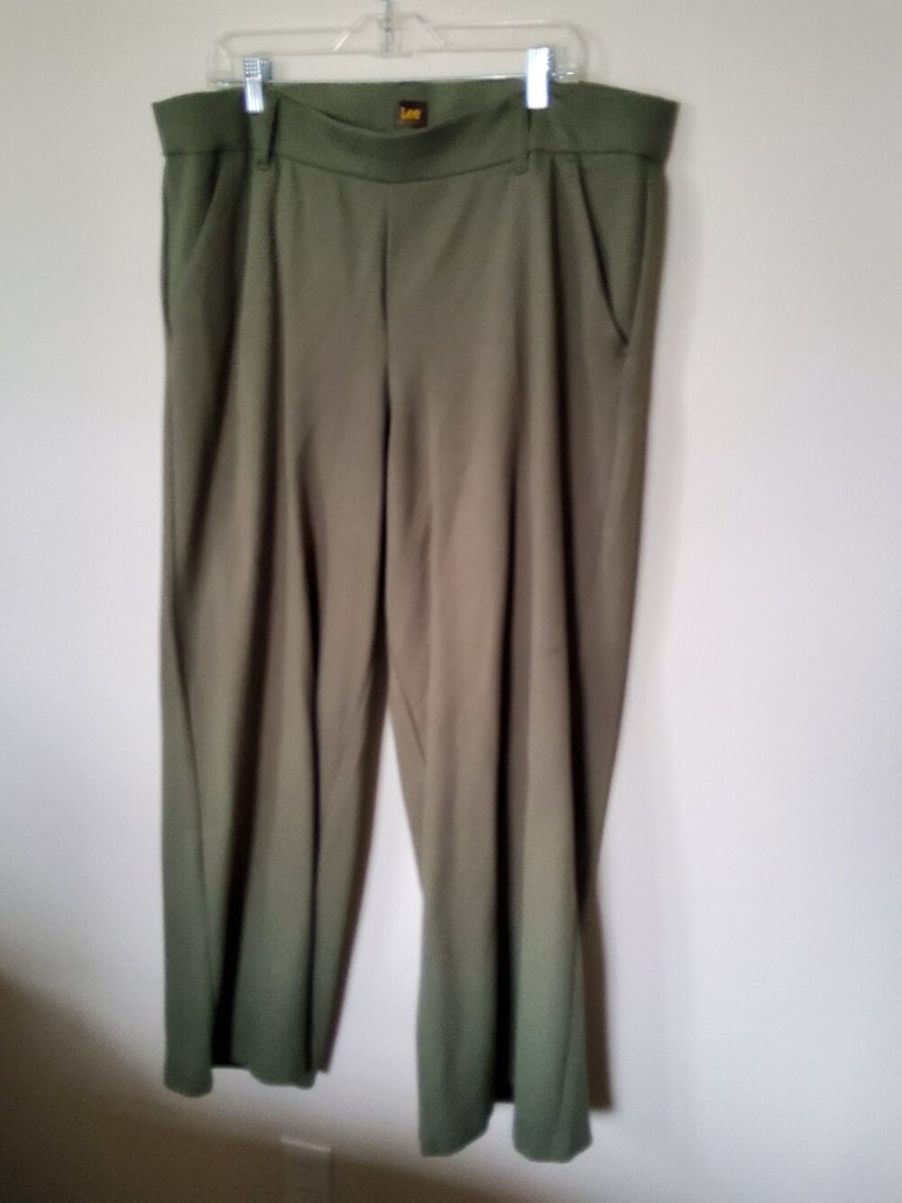 Lee Sage Green Women's Wide Leg Dress Pants plus size 18W [see measurements]